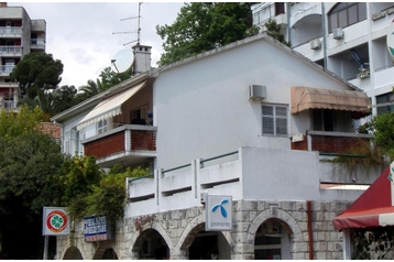 Montenegro Privát Herceg Novi, Exterieur